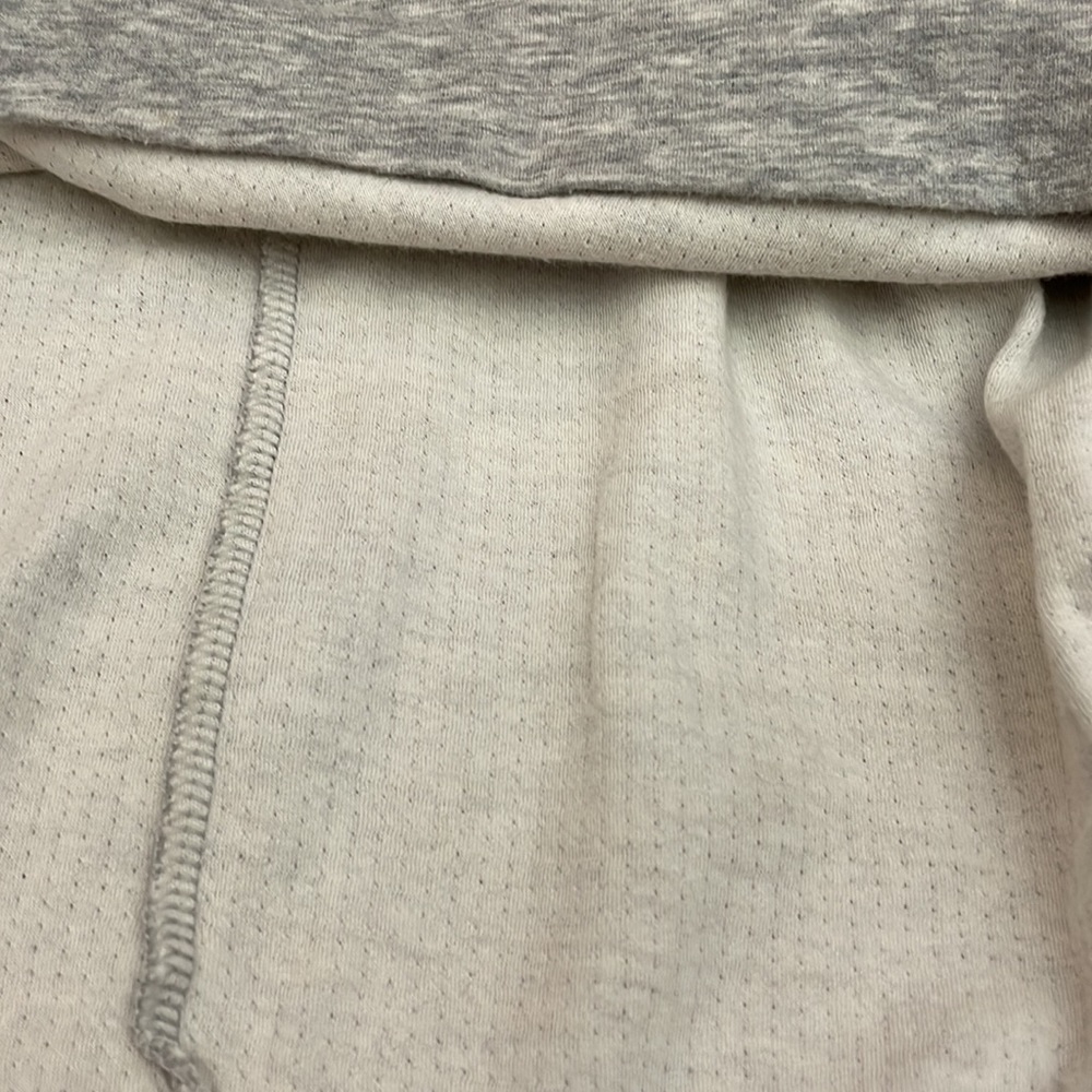 LOVE by Gap Gray 3/4” Sleeve Crop Soft Stretchy Sweatshirt Size Large - Picture 12 of 13
